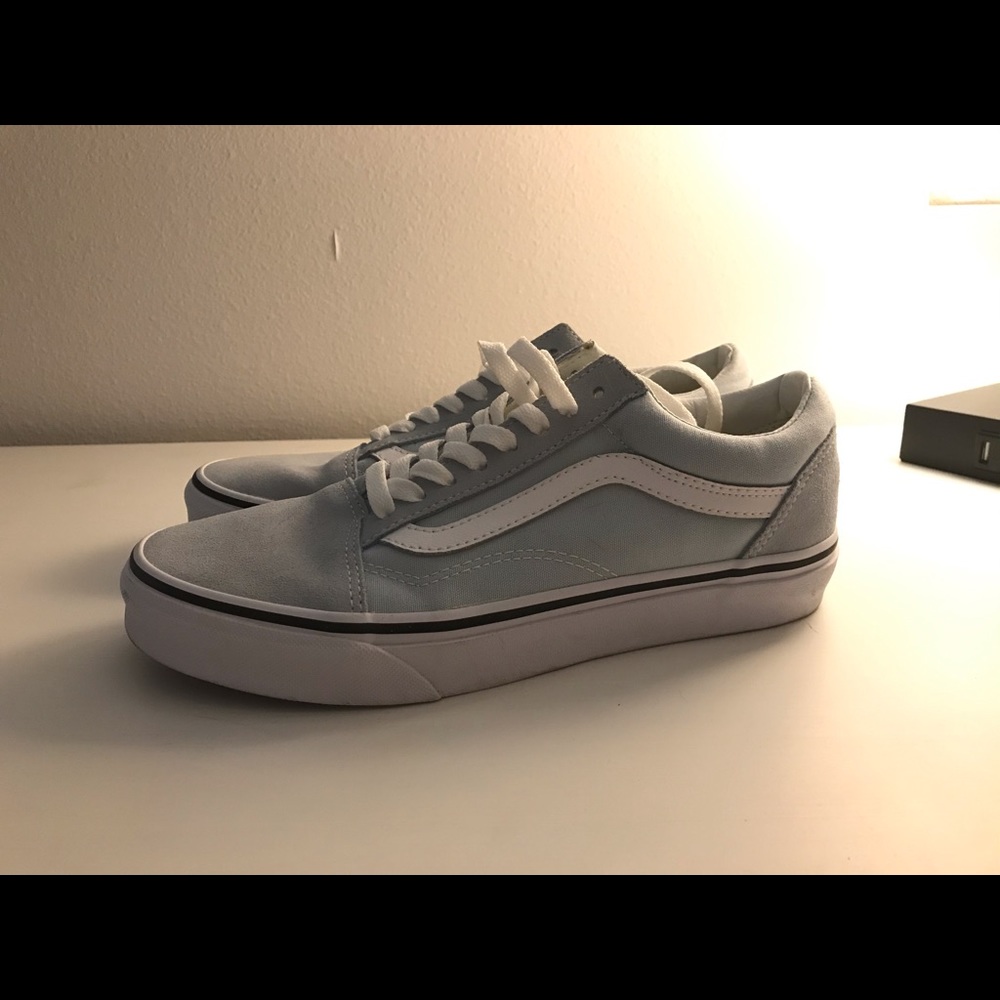 Women’s van shoes size 9